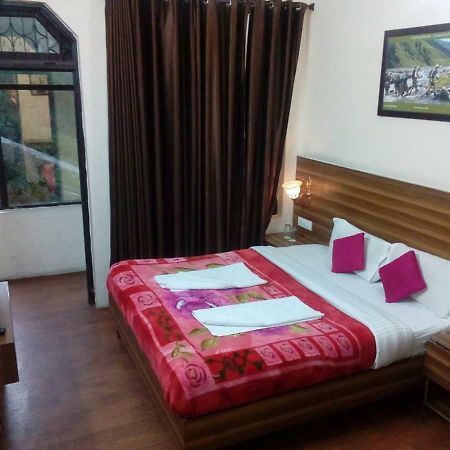 Vijay Palace Hostel Νταραμσάλα Εξωτερικό φωτογραφία