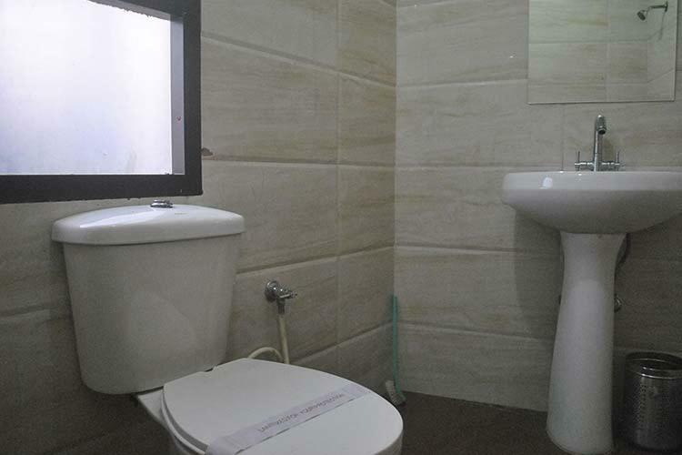 Vijay Palace Hostel Νταραμσάλα Εξωτερικό φωτογραφία