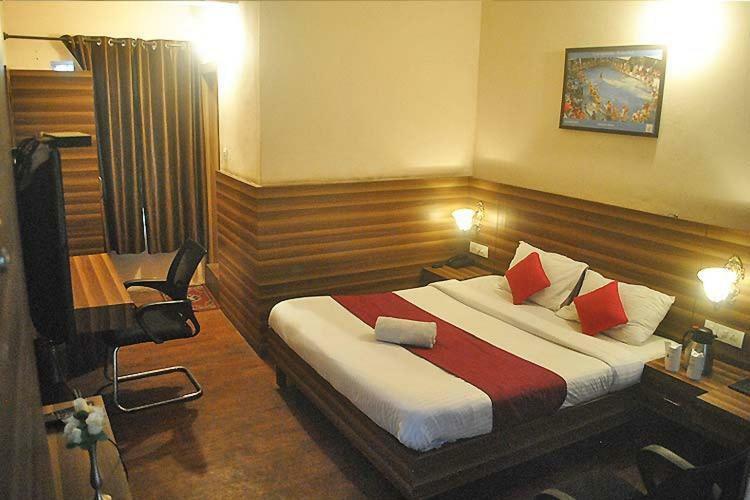 Vijay Palace Hostel Νταραμσάλα Εξωτερικό φωτογραφία