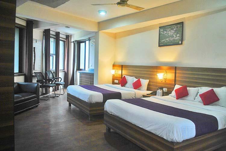 Vijay Palace Hostel Νταραμσάλα Εξωτερικό φωτογραφία