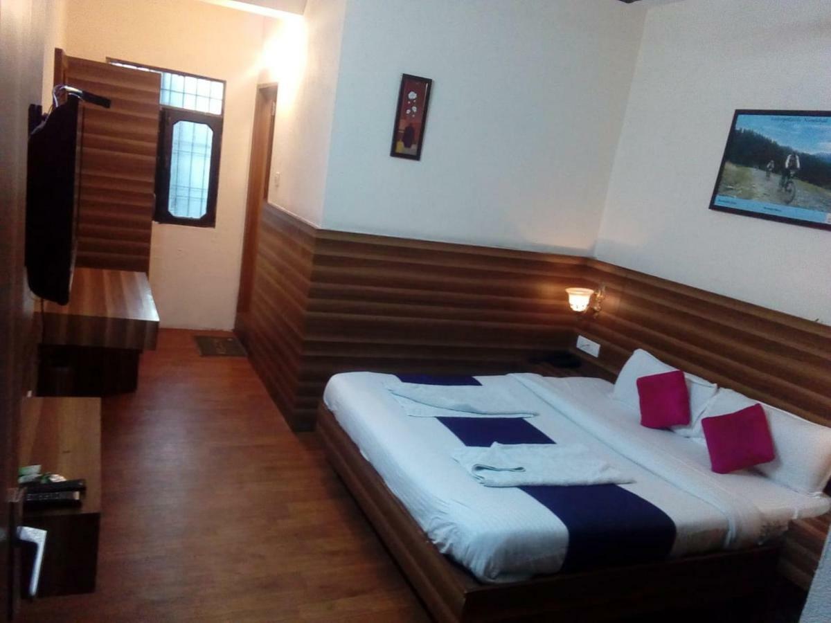 Vijay Palace Hostel Νταραμσάλα Εξωτερικό φωτογραφία
