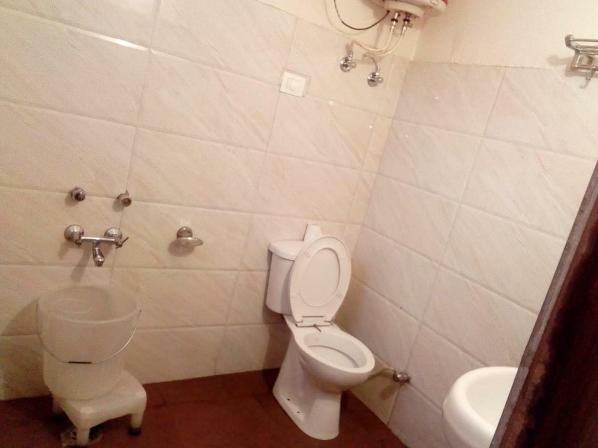 Vijay Palace Hostel Νταραμσάλα Εξωτερικό φωτογραφία